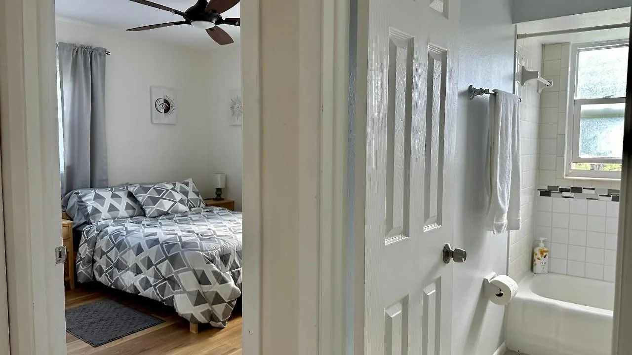 Cozy Rooms Near Busch Gardens Tampa