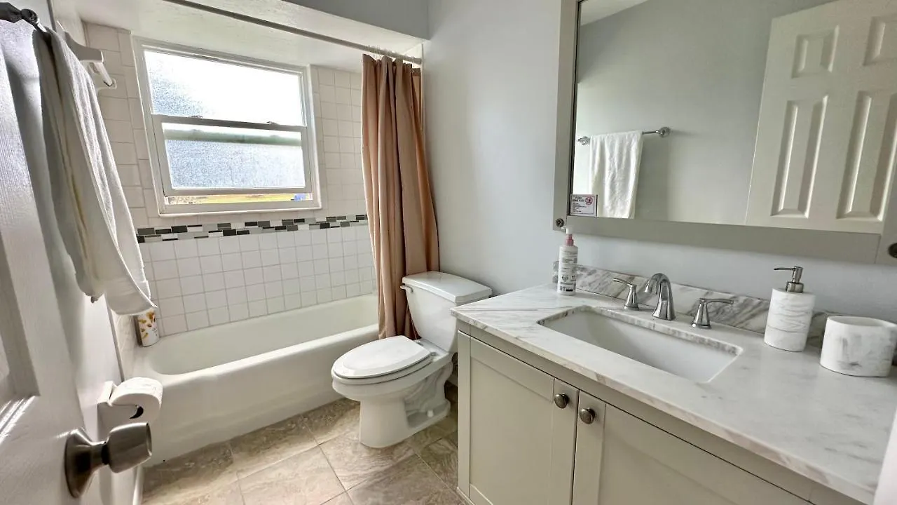 Cozy Rooms Near Busch Gardens Tampa United States